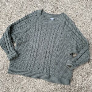 Aerie Olive Green Cable Knit Sweater Women’s Size L